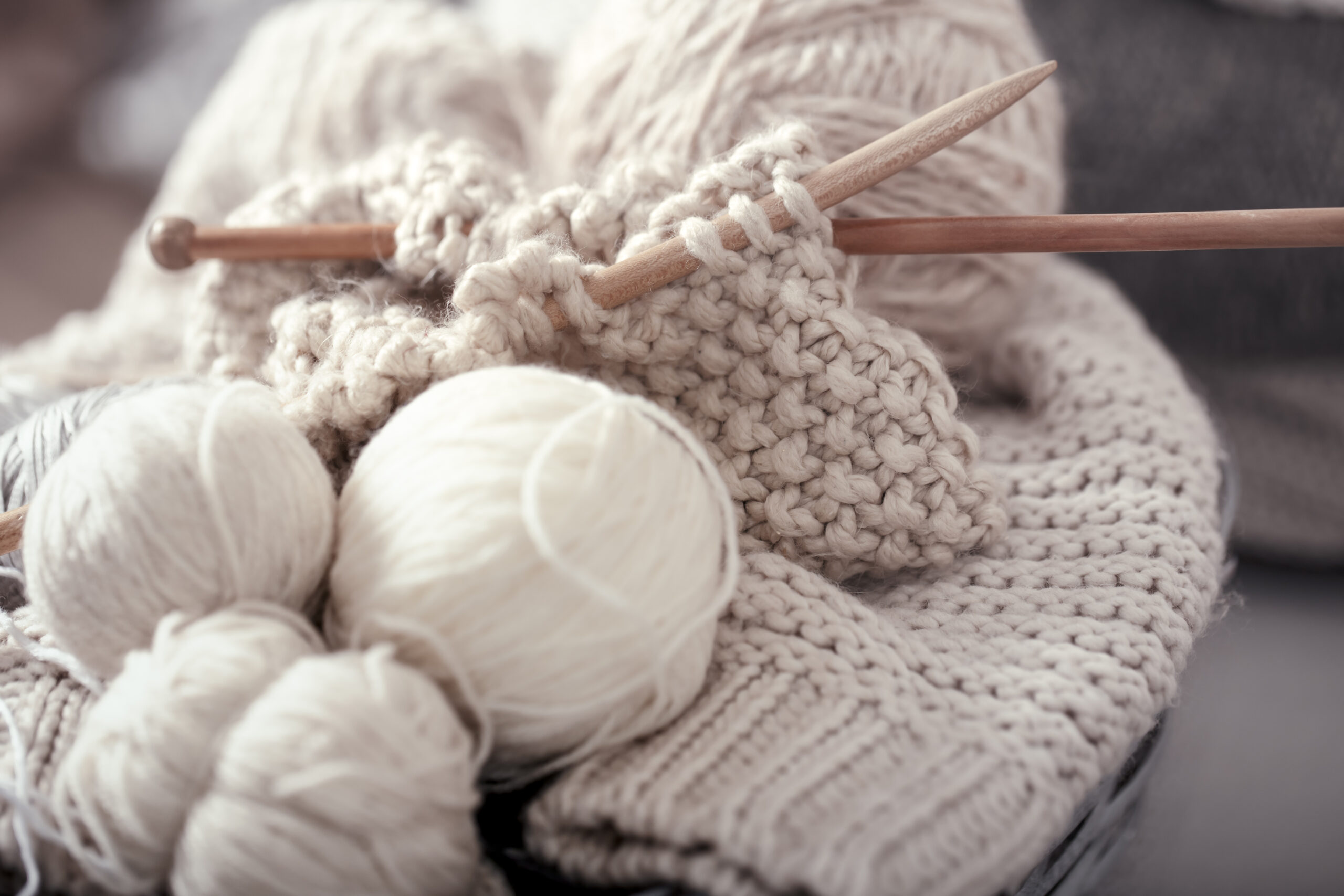 Comment choisir ses aiguilles à tricoter ?